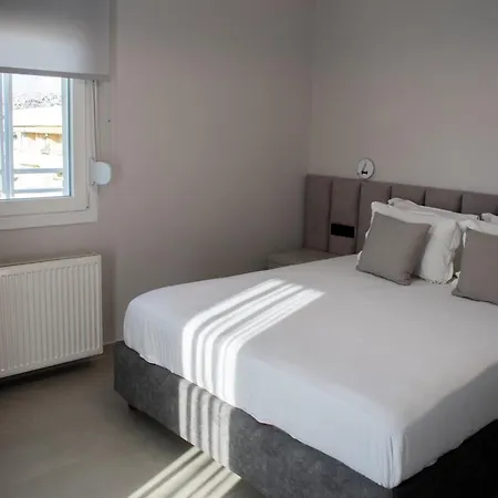 Heaven On The 7th Saloniki